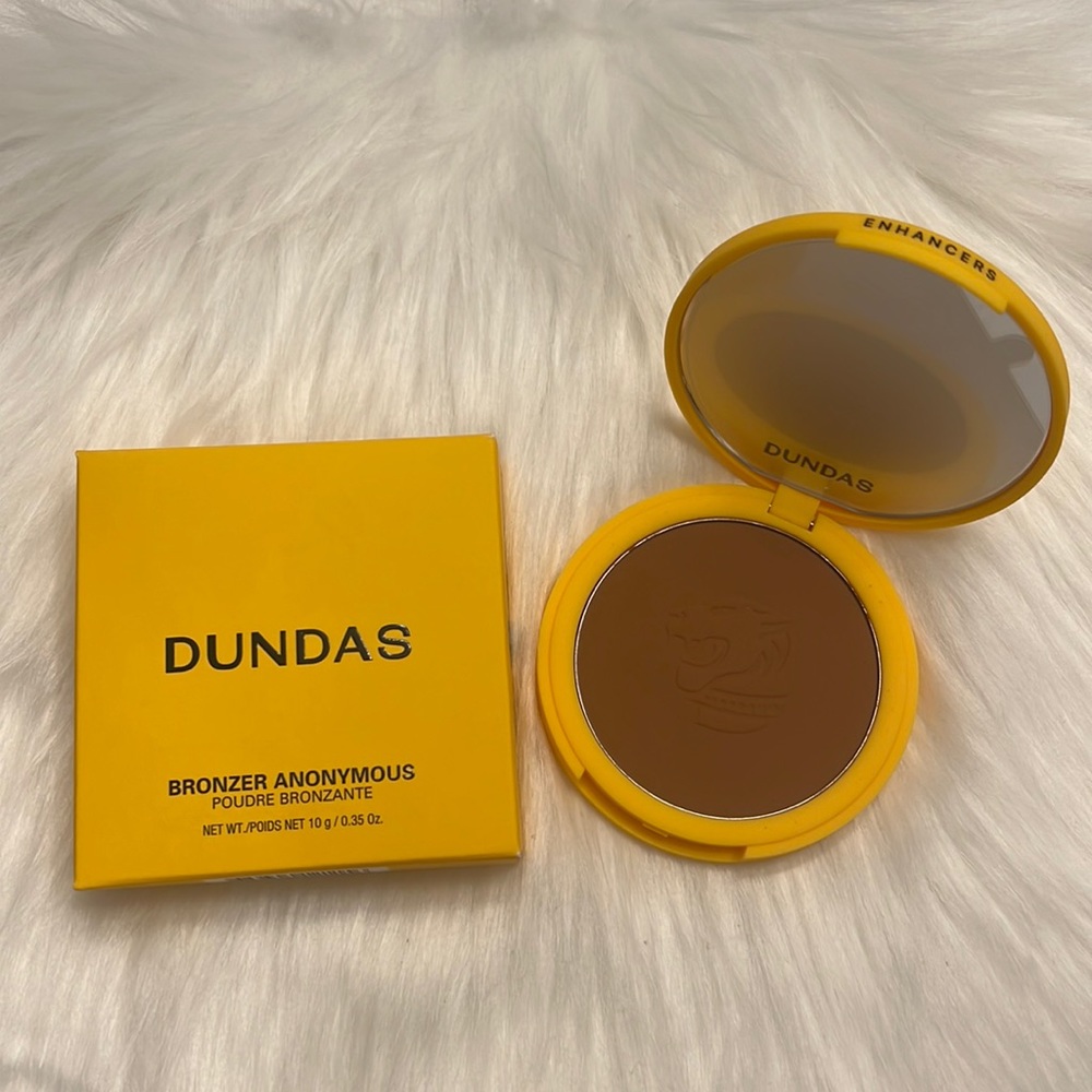 DUNDAS Beauty Bronzer Anonymous - Step 4 in Matte Mocha